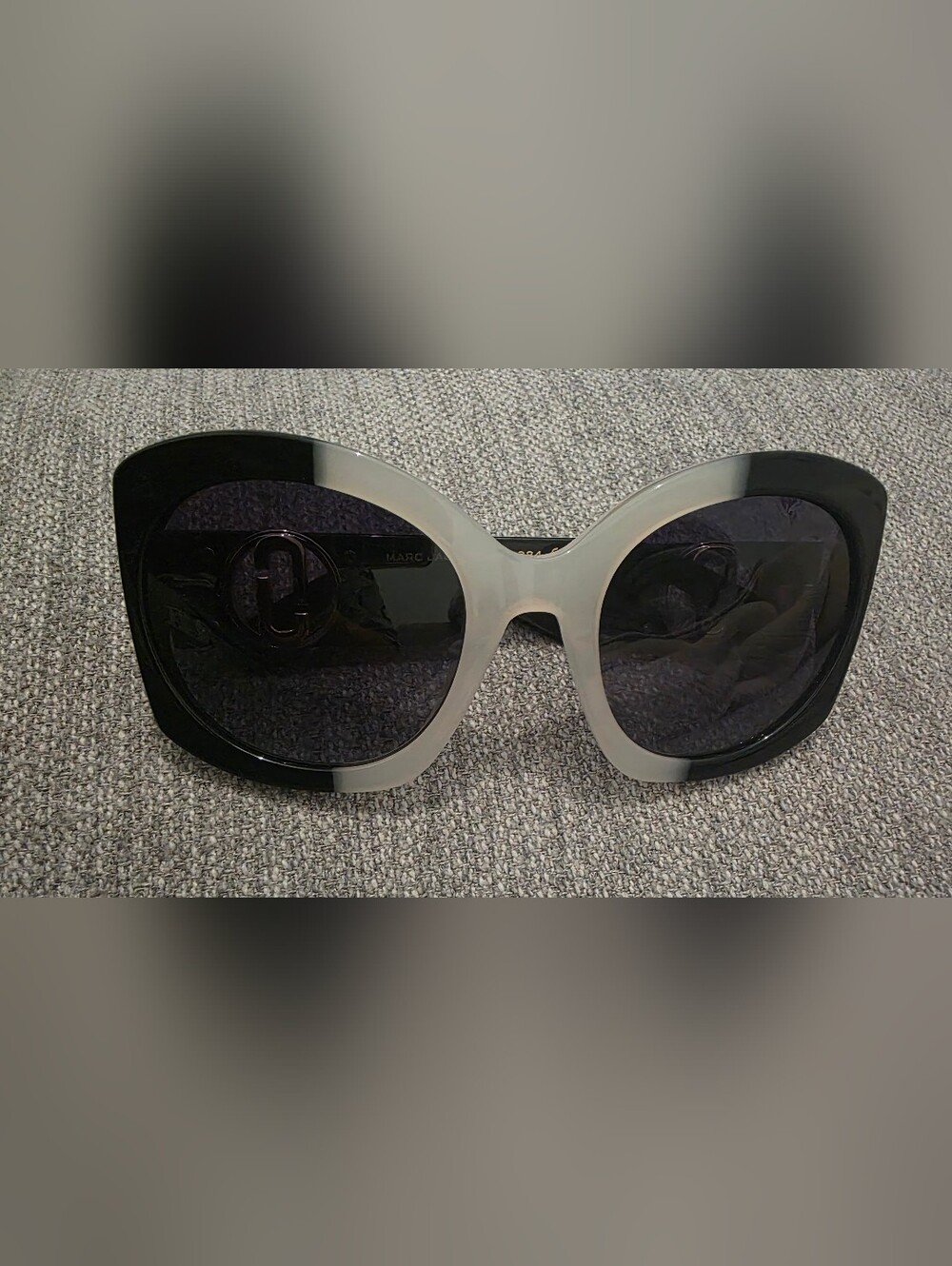 NEW Marc Jacobs Two-Tone Black and White Oversized Sunglass